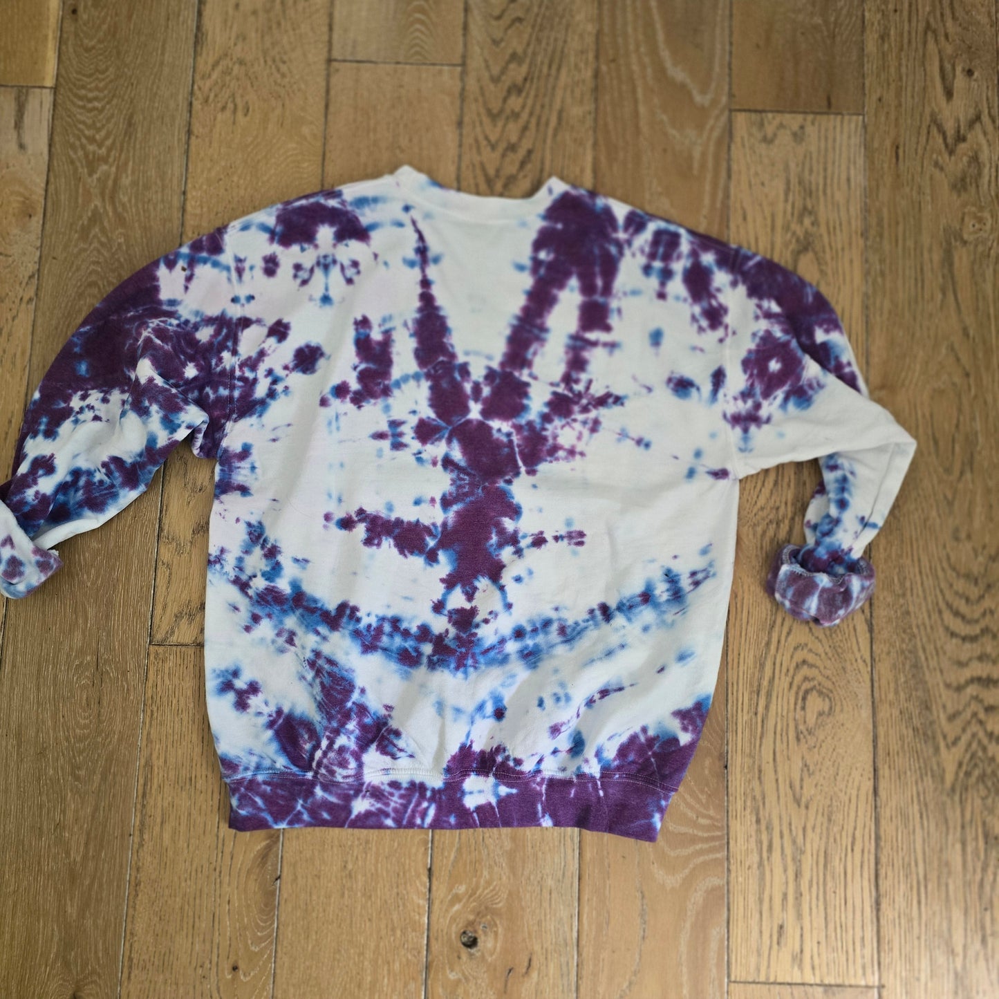 Custom Tie Dye t-shirts, tanks and sweatshirts