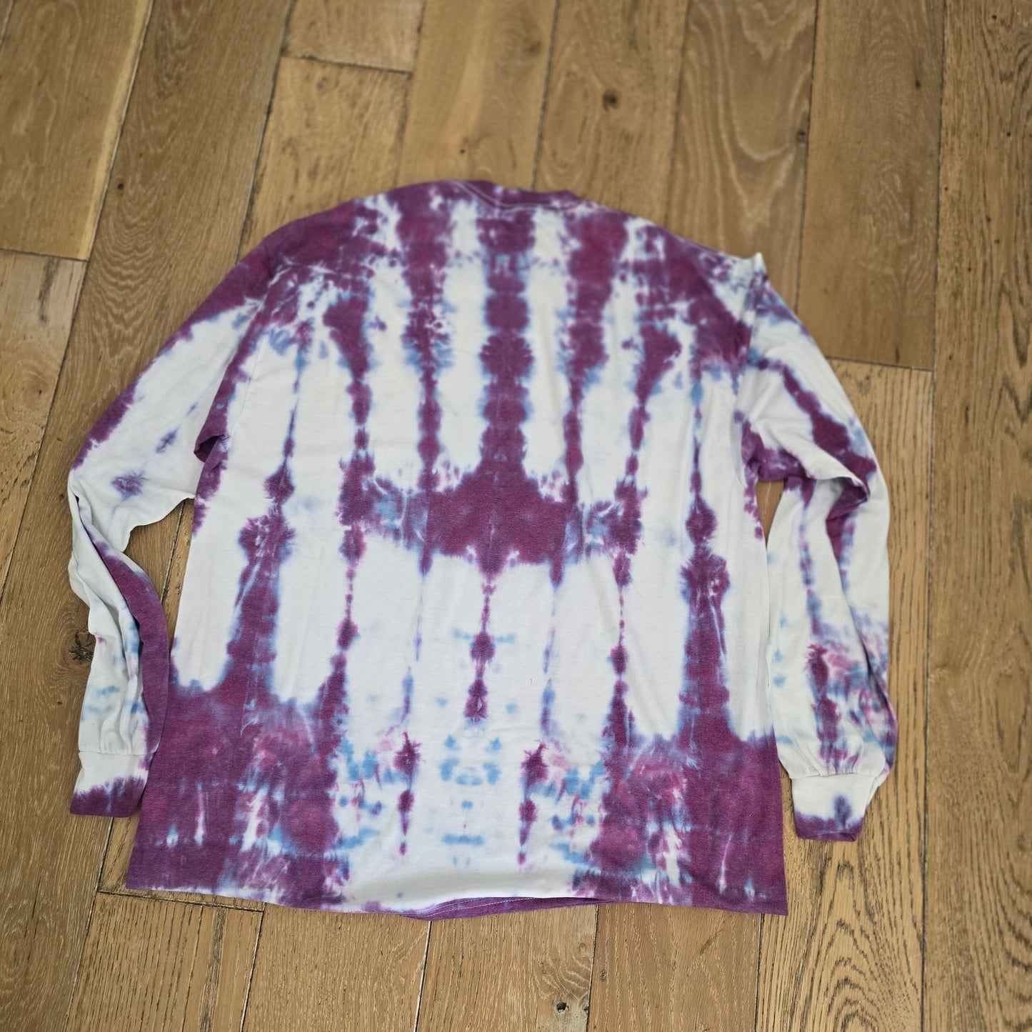 Custom Tie Dye t-shirts, tanks and sweatshirts